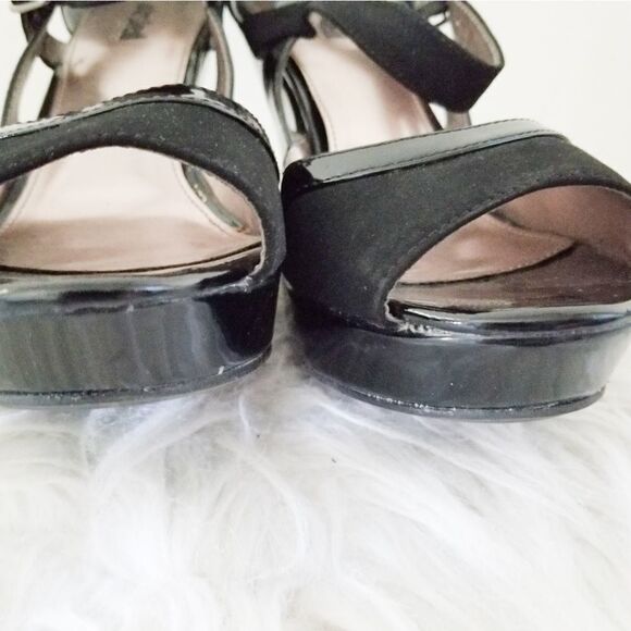 Unlisted Mary Jane style wedge shoe - Picture 3 of 6